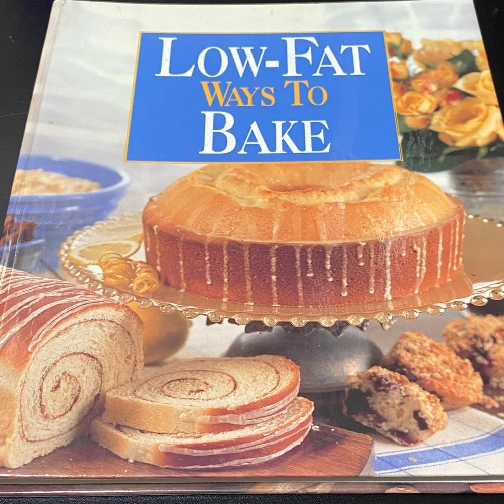 Low-Fat Ways to Bake and Low-calorie recipes spiral Cookbook set